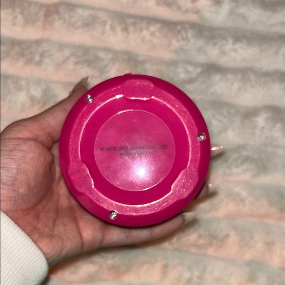 Hello Kitty Red Compact Mirror - Picture 3 of 3